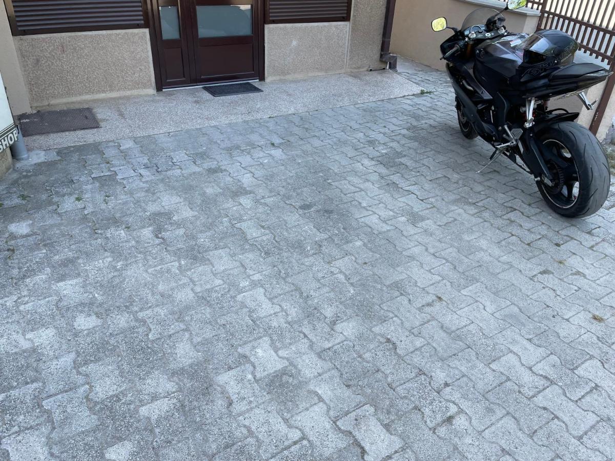 Bora Apartmani - Free Parking - City Center Vranje Esterno foto