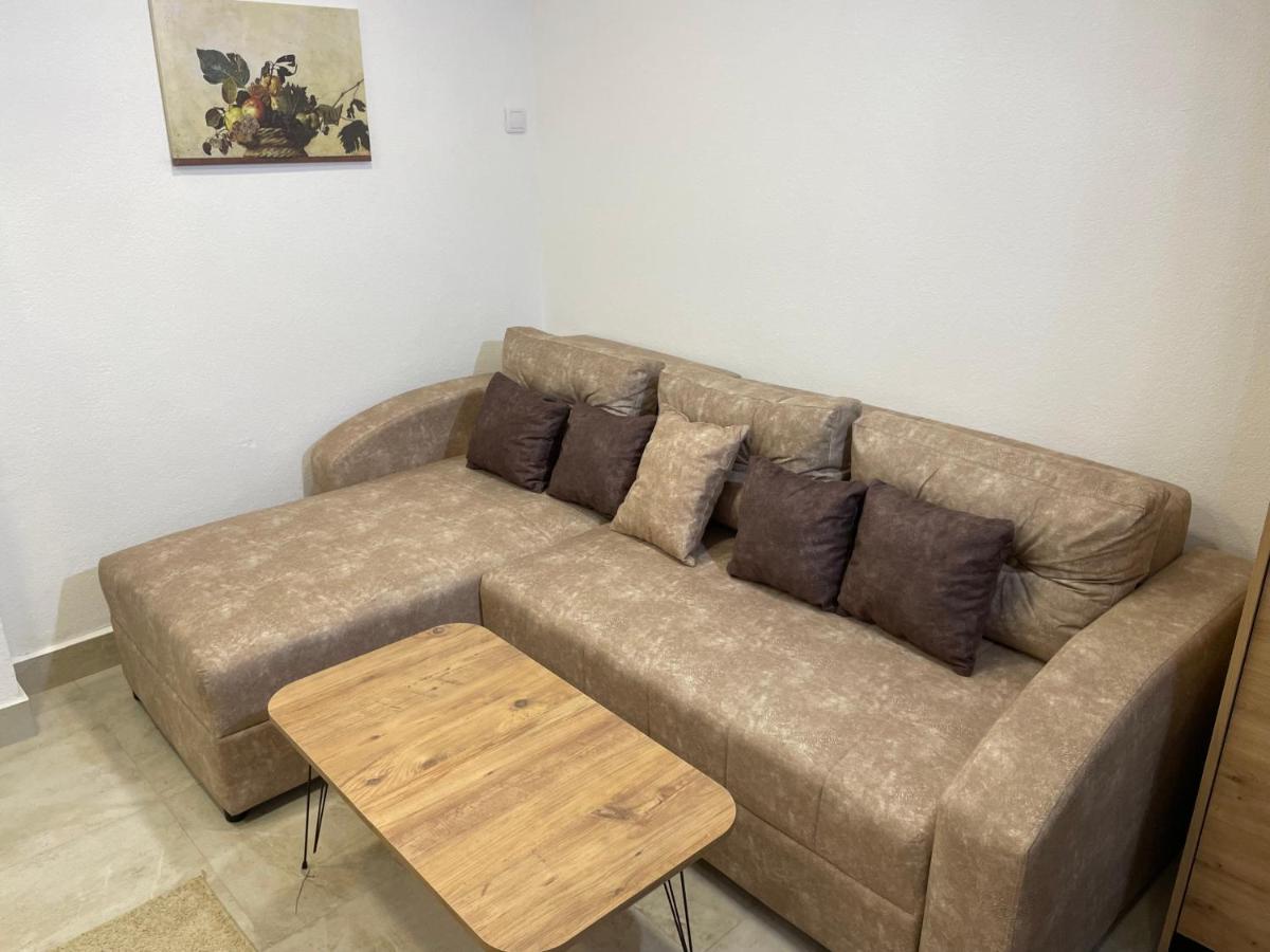 Bora Apartmani - Free Parking - City Center Vranje Esterno foto