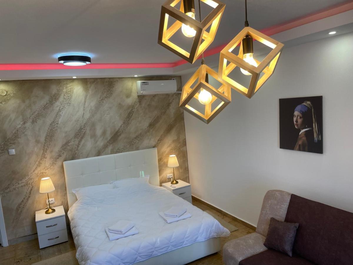 Bora Apartmani - Free Parking - City Center Vranje Esterno foto