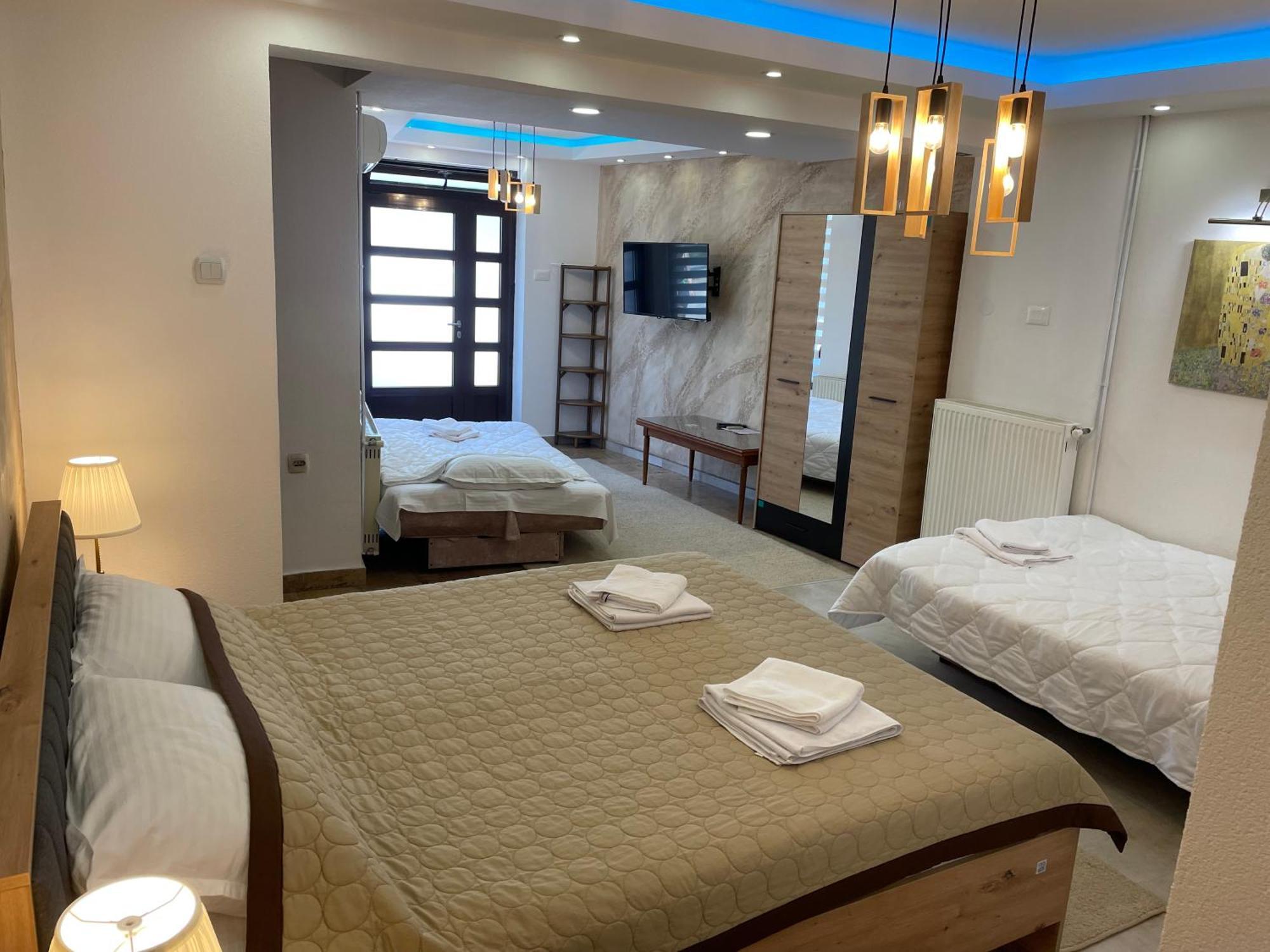 Bora Apartmani - Free Parking - City Center Vranje Esterno foto