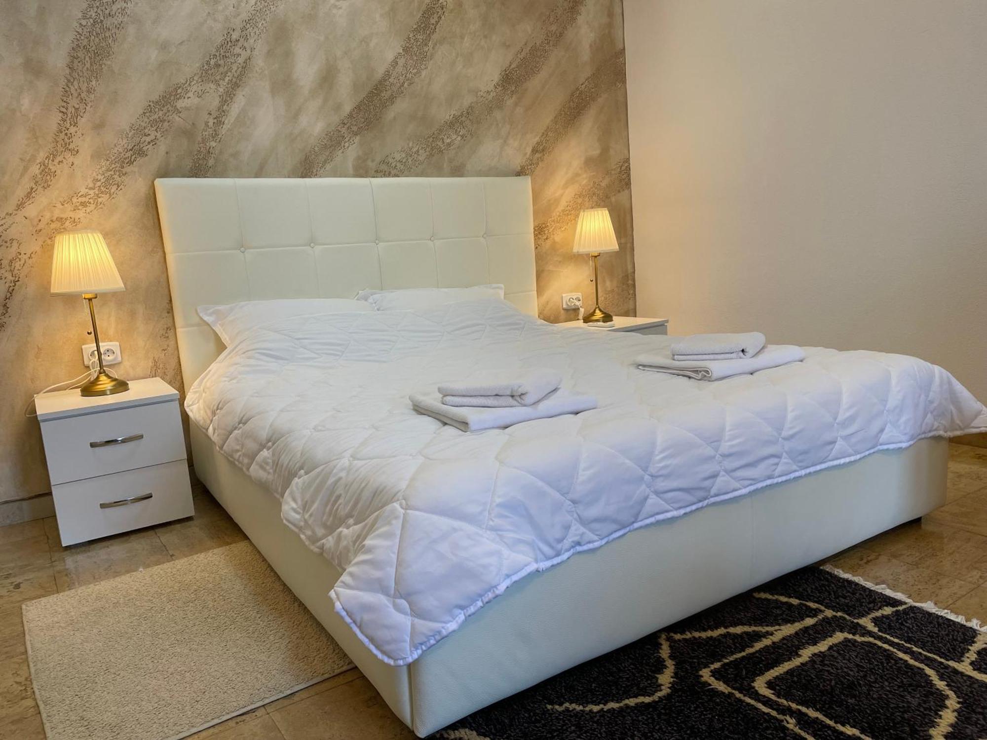 Bora Apartmani - Free Parking - City Center Vranje Esterno foto